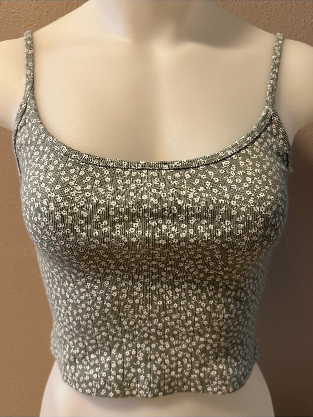 PacSun/John Galt Floral Cropped Camisole - NWT